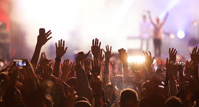 Music - AJ Limo Milwaukee is Taking You To Your Favorite Concerts!